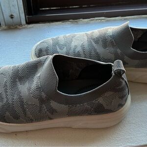 Women’s a new day gray camo slip on size 8.5